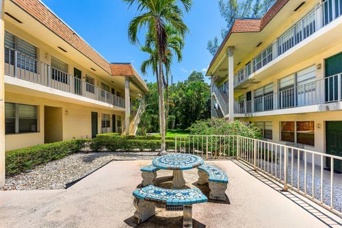 2020-340 Nw 19th St, Boca Raton, FL, 33432-1571 | Card Image