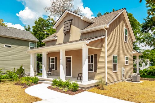 633 17th Ave W, Springfield, TN, 37172-3555 | Card Image