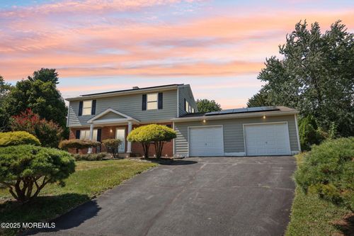 317 Glenn Ave, Lawrence, NJ, 08648-3244 | Card Image