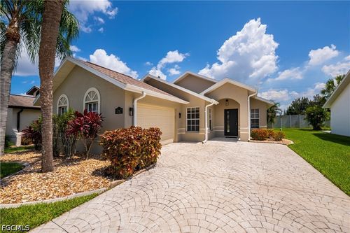 3718 Sabal Springs Blvd, NORTH FORT MYERS, FL, 33917-2031 | Card Image