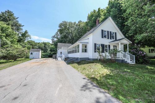 32 Raymond Rd, Auburn, NH, 03032-3321 | Card Image