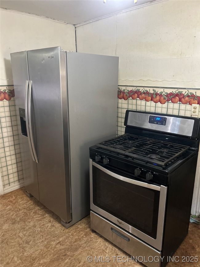 220 Comanche Ave, House other with 2 bedrooms, 1 bathrooms and null parking in McAlester OK | Image 15
