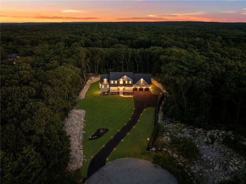 35 Beech Crest Rd, East Greenwich, RI, 02818-1166 | Card Image