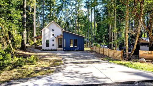 11215 Juniper Pl, Anderson Island, WA, 98303 | Card Image