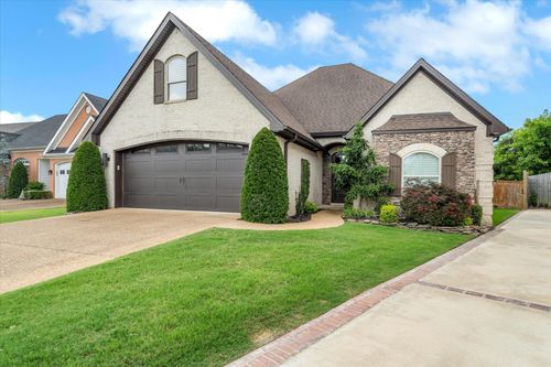 3234 Windover Garden Cir, Jonesboro, AR, 72401-5990 | Card Image