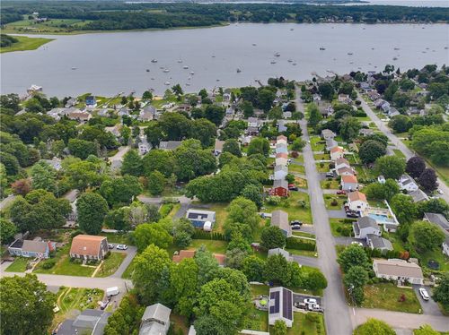 7 Broadview Ave, Bristol, RI, 02809-4601 | Card Image