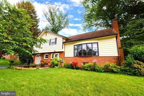 1510 Springside Dr, LANCASTER, PA, 17603-6321 | Card Image