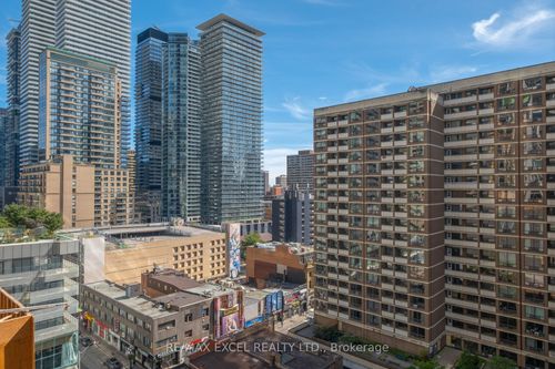 1205-35 Balmuto St, Toronto, ON, M4Y0A3 | Card Image
