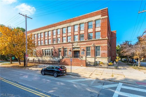 3a-3200 Franklin Blvd, Cleveland, OH, 44113-2860 | Card Image