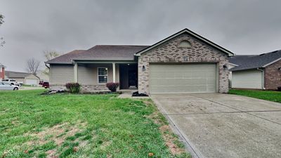 1094 Country Meadow Court, House other with 3 bedrooms, 2 bathrooms and null parking in Franklin IN | Image 1