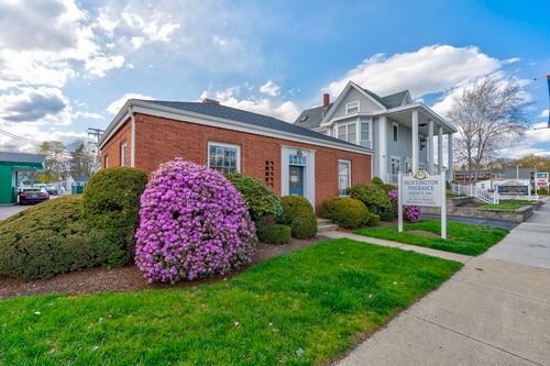 857 Washington Street, Braintree, MA, 02184 | Card Image