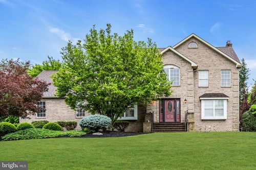 2 Tanager Ln, Trenton, NJ, 08691-2528 | Card Image