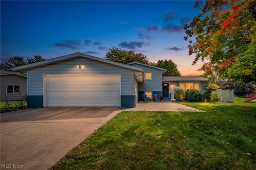 3246 Woodington Ave, Canton, OH, 44706-4970 | Card Image