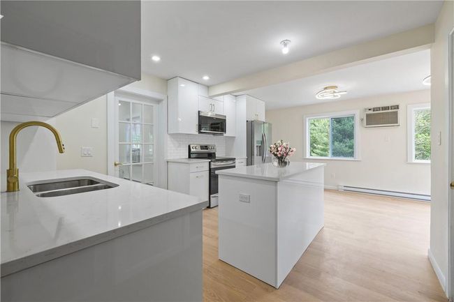 1067 State Route 52, House other with 4 bedrooms, 5 bathrooms and null parking in Loch Sheldrake NY | Image 6