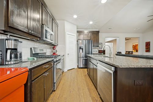 23 Kramer Ln, Sanger, TX, 76266-5782 | Card Image