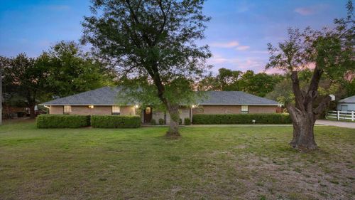 801 Little Creek Trail, Oak Leaf, TX, 75154 | Card Image