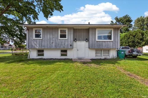392 Fairmount Rd, Kingsford Heights, IN, 46346 | Card Image