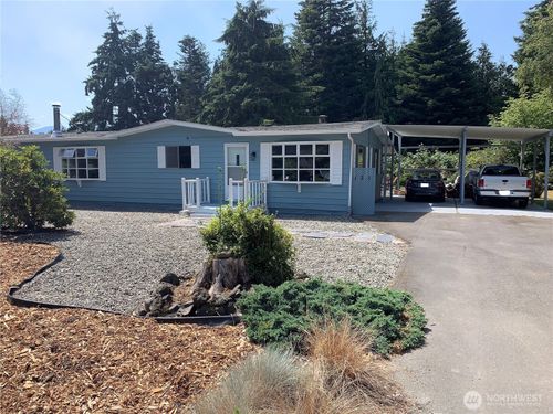 121 Ivy Ln, Port Angeles, WA, 98362-8168 | Card Image