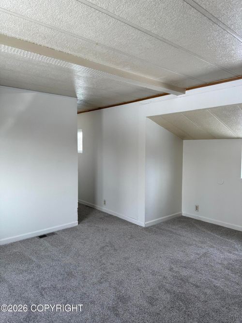 1309 N Pioneer Peak Dr, Wasilla, AK, 99654-5928 | Card Image