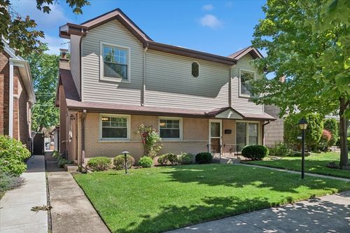 5832 Capulina Ave, Morton Grove, IL, 60053-3001 | Card Image