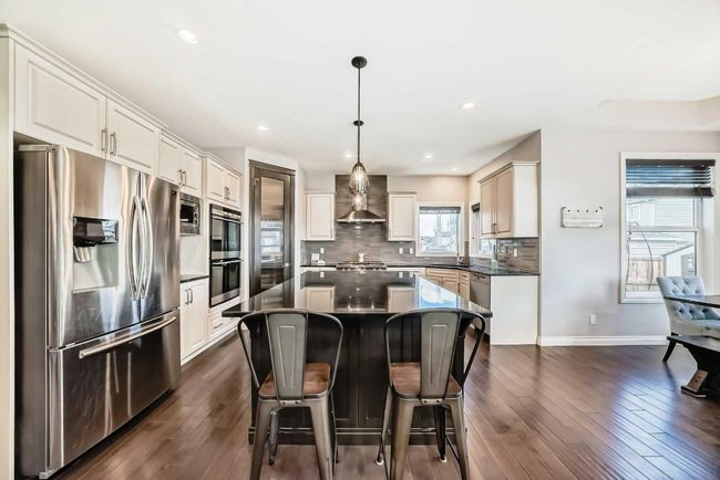 112 Rainbow Falls Passage, House other with 5 bedrooms, 4 bathrooms and 6 parking in Chestermere AB | Image 4