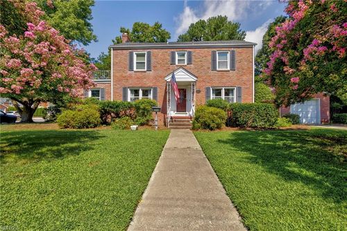 4401 Chesapeake Ave, Hampton, VA, 23669-4639 | Card Image