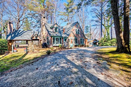 656 Big Bearpen Rd, Highlands, NC, 28741-8475 | Card Image
