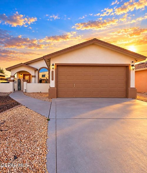 3273 Garden Point Dr, El Paso, TX, 79938-1104 | Card Image