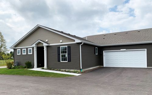 6477 Juniper Dr, Wonder Lake, IL, 60097-1316 | Card Image