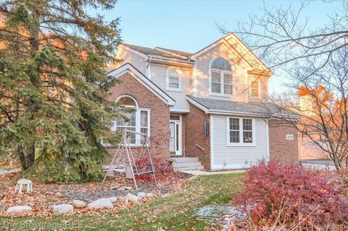 2653 Ravineside Ln N, Howell, MI, 48843-6777 | Card Image