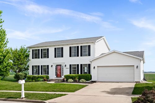 2708 Southlawn Dr, Bloomington, IL, 61705-4154 | Card Image