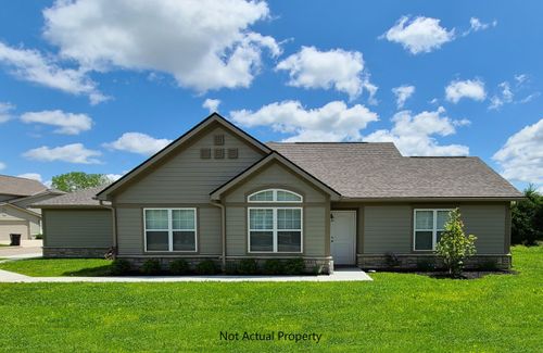 704 Olde Creek Dr, Newark, OH, 43055-7450 | Card Image