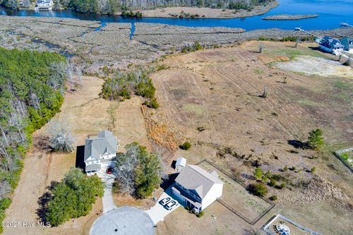 215 Willas Ct, Holly Ridge, NC, 28445-8006 | Card Image