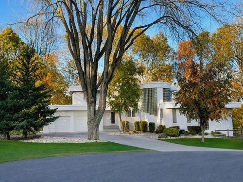 317 Meadow Woods Drive, Mankato, MN, 56001 | Card Image