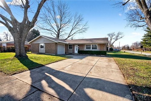 645 Skyles Rd, Englewood, OH, 45322-3231 | Card Image