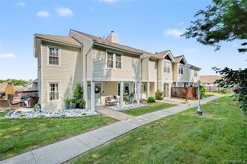 2007 Whispering Hls, Chester, NY, 10918-1549 | Card Image