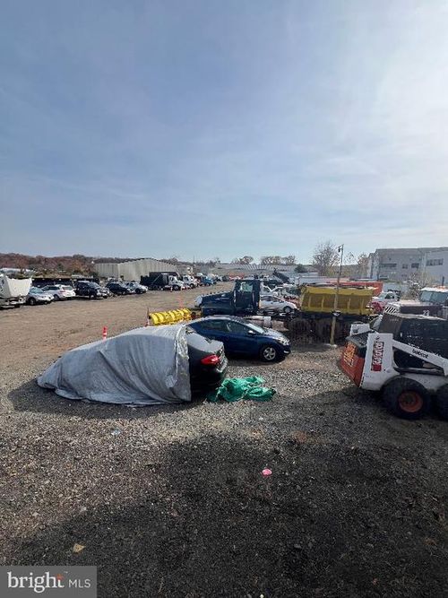 c-9101 Owens Dr, MANASSAS PARK, VA, 20111-4801 | Card Image