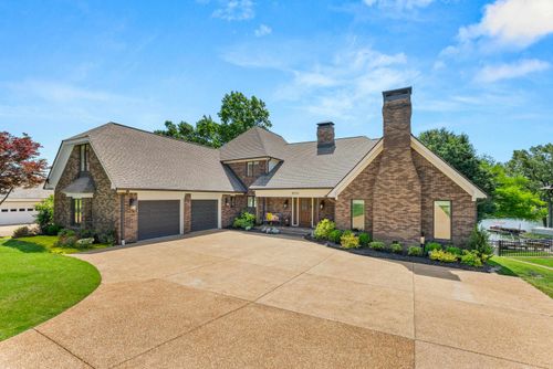 9711 Pine Point Dr, Lakeland, TN, 38002-8409 | Card Image