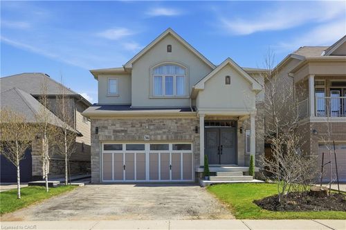 36 Pavilion Dr, Binbrook, ON, L0R1C0 | Card Image