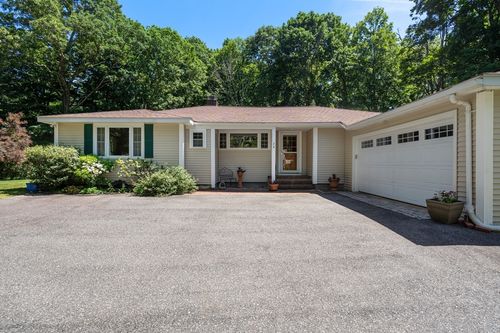74 Oregon Rd, Ashland, MA, 01721-1055 | Card Image