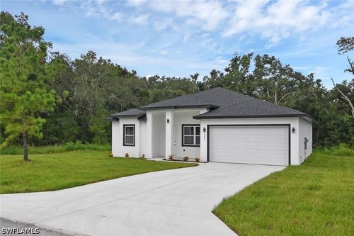 205 Australian Dr, ROTONDA WEST, FL, 33947-4801 | Card Image