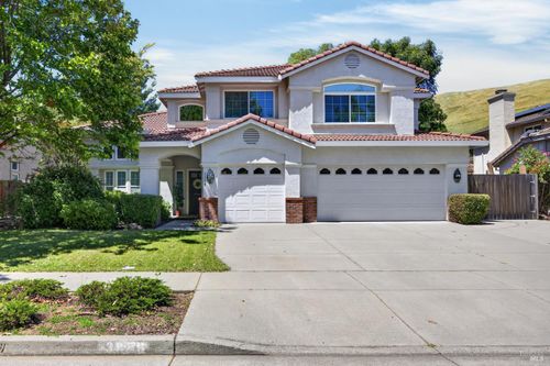3829 Rollingwood Dr, Fairfield, CA, 94534-7935 | Card Image