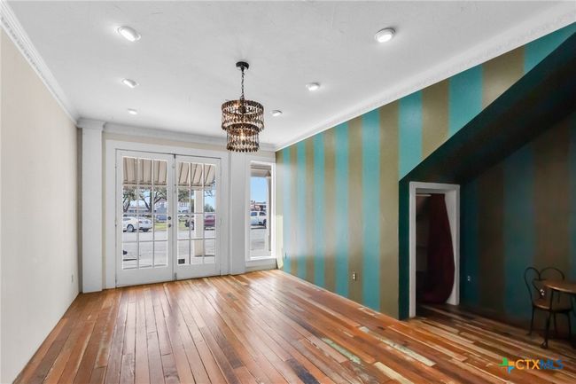 110 - 102 N Courthouse Sq, House other with 6 bedrooms, 4 bathrooms and null parking in Goliad TX | Image 30