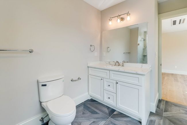 STE-2 - 2 Punchard Ave, Condo with 2 bedrooms, 2 bathrooms and null parking in Andover MA | Image 7