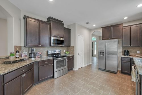 12635 Lake Shore Dr, Montgomery, TX, 77356-7953 | Card Image