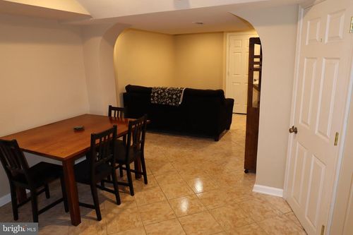 11202 Troy Rd, ROCKVILLE, MD, 20852-2438 | Card Image