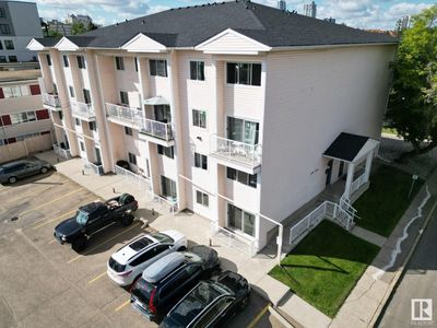 1 - 11219 103a Ave Nw, Condo with 2 bedrooms, 1 bathrooms and 1 parking in Edmonton AB | Image 2