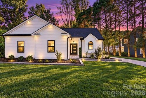12328 Sparkling Way, Huntersville, NC, 28078-9114 | Card Image