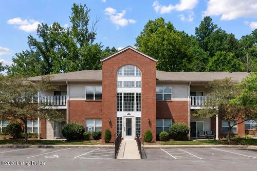 203-9208 Hawthorne Pointe Dr, Louisville, KY, 40272-2592 | Card Image