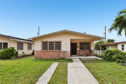 4756 Sw 7th St, Coral Gables, FL, 33134-1410 | Card Image